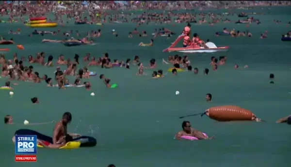 Cifra record pentru litoralul romanesc: 1 milion de turisti s-au distrat la mare. Cu ce surpriza neplacuta vine sezonul 2017