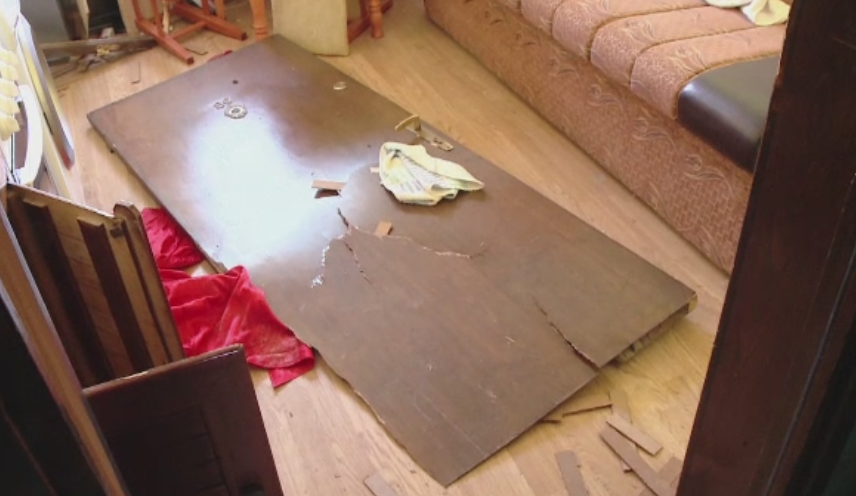 Explozie intr-o locuinta din Busteni. O femeie si un barbat au ajuns la spital cu arsuri grave