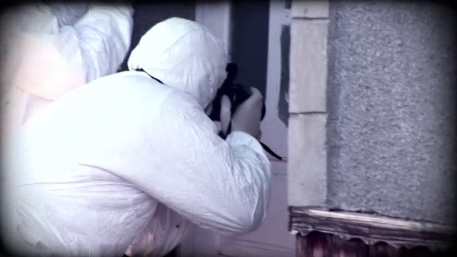 Fetita de 5 ani ucisa in bataie de tatal vitreg pentru ca "s-a uitat urat la el". Explicatia data de barbat politiei