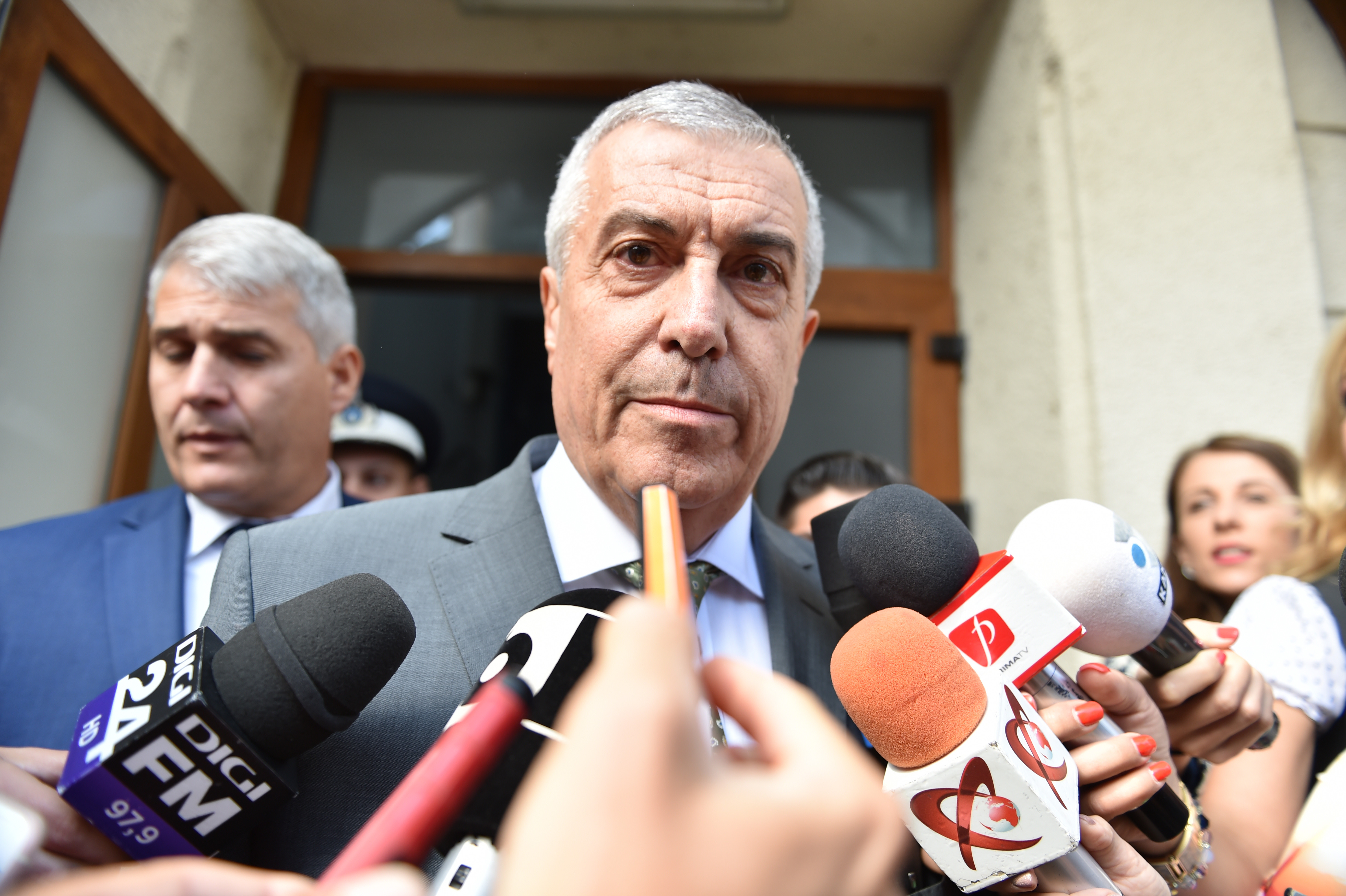 Tariceanu, dupa ce a cerut blocarea activitatii DNA: "Am vrut sa atrag atentia ca Parlamentul este o tinta de discreditare"