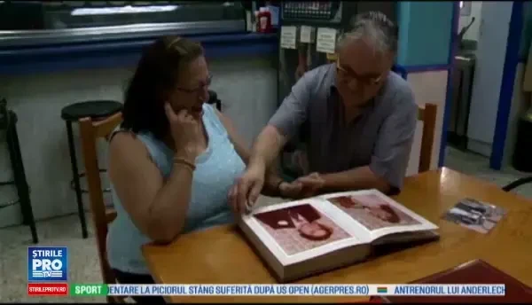 Doi soti si-au recuperat verigheta dupa 37 de ani. A fost nevoie de o poza pe Facebook si 80.000 de share-uri