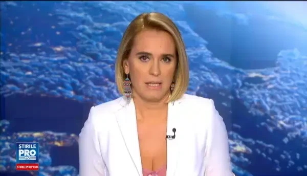 Un leu s-a repezit in direct la o fetita, in timpul unei emisiuni tv. Scenele cumplite care au urmat