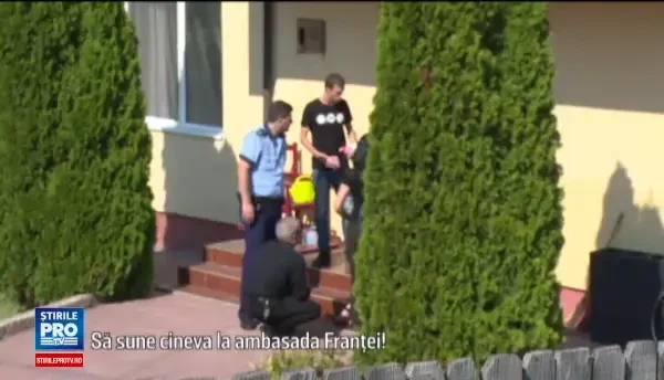 Un cetatean francez, director al unei mari fabrici din Pitesti, a fost injunghiat de sotie. Motivul pentru care a fost atacat