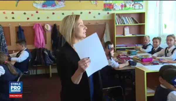 Modelul de scolarizare care a castigat teren tot mai mult in Romania. De ce prefera elevii sa invete step by step