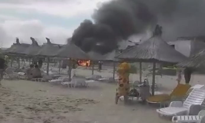 Panica pe o plaja din Eforie Nord. Turistii au luat-o la fuga dupa ce o butelie a explodat