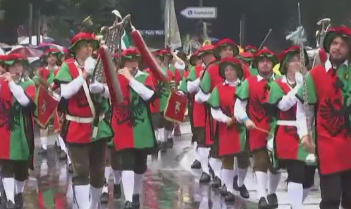 A inceput cea mai mare sarbatoare a berii, Oktoberfest. Peste 6 milioane de oameni, asteptati in cele 17 zile de festival