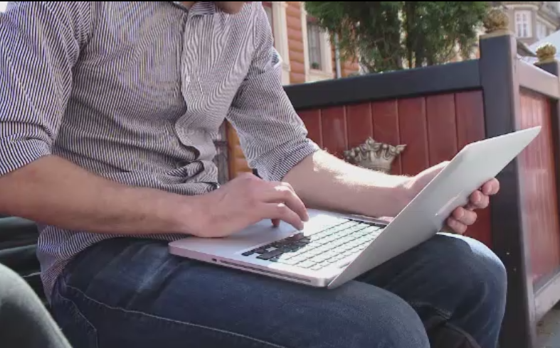 Finantare de pana la 40.000 de euro pentru romanii care vor sa inceapa o afacere. Conditiile obligatorii