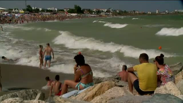 Se incheie unul dintre cele mai aglomerate sezoane de pe litoral din ultimii 10 ani. Bilantul sumbru al deceselor de la mare
