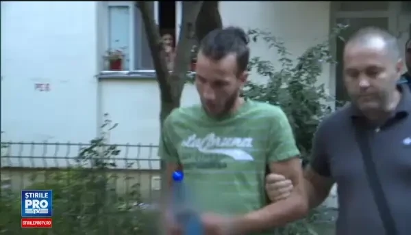 Tanar atacat pe o strada din Bucuresti de fostul iubit al prietenei sale. Motivul pentru care l-a injunghiat