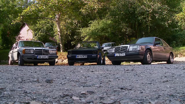 Pregatiri pentru concursul dedicat masinilor de epoca, la Cluj. "E o pasiune, dar nu trebuie sa faci calcule niciodata"