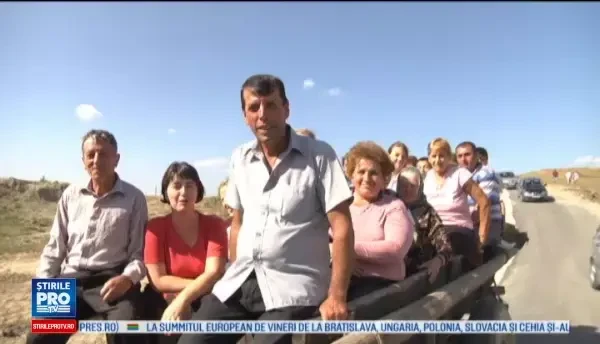 Doua zile de veselie, la poalele muntilor Bucegi. 1000 de oameni au sarbatorit ravasitul oilor