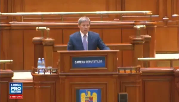 Premierul Dacian Ciolos a prezentat in Parlament situatia economica a Romaniei: Nu intentionam sa crestem nicio taxa