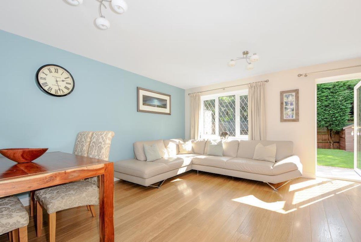 Casa in care a "crescut" Harry Potter a fost scoasa la vanzare! Care este pretul cerut