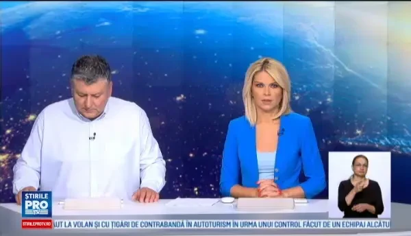 Incendiu puternic provocat de un fulger, in Maramures. Interventia pompierilor a salvat mai multe case