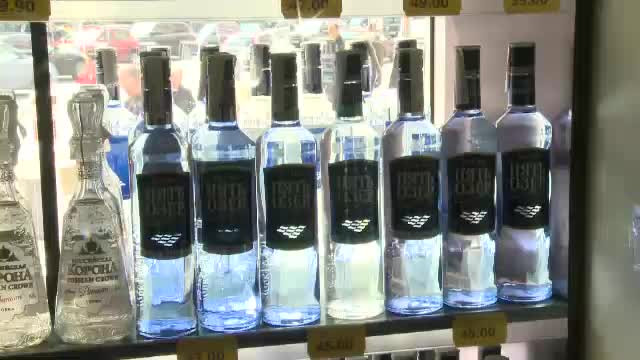 In Romania sunt tot mai multe magazine cu produse rusesti: "Imi place vodca lor, daca ar fi mai ieftina, as fi abonat"