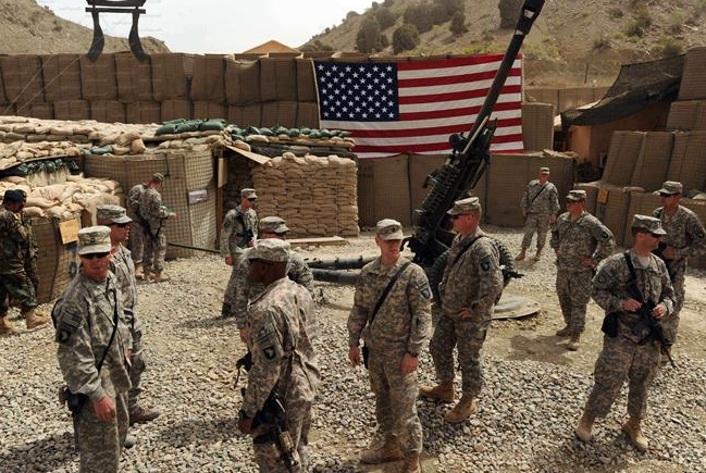 Jihadistii ISIS ar fi atacat cu arme chimice o baza militara din Irak, folosita si de trupele americane