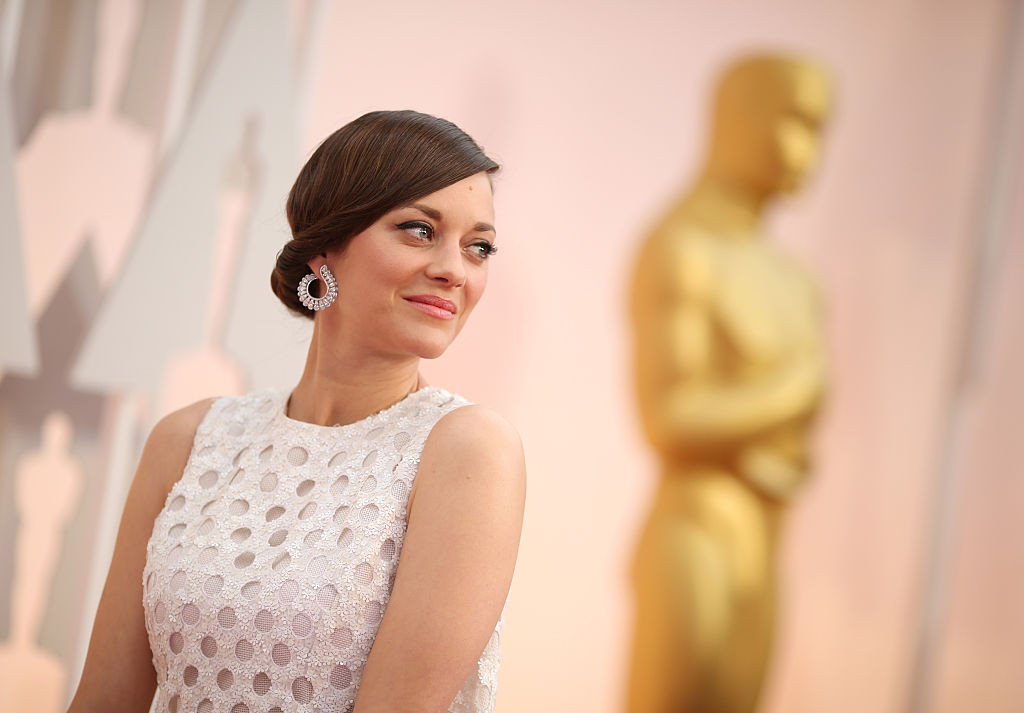 Reactia lui Marion Cotillard dupa ce a fost acuzata ca are o aventura cu Brad Pitt. Actrita a anuntat ca este insarcinata