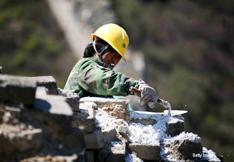 Lucrari de restaurare "Made in China" la Marele Zid. Anumite portiuni au fost acoperite cu ciment
