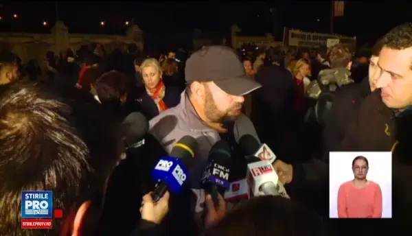 Filmul protestelor din Bucuresti dupa votul Senatului in cazul Oprea