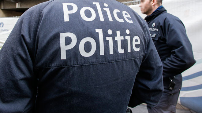 Retea de prostitutie din Romania, anihilata dupa o colaborare cu politistii belgieni. Patru persoane au fost arestate