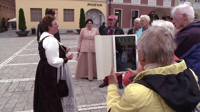 Istoria la persoana intai