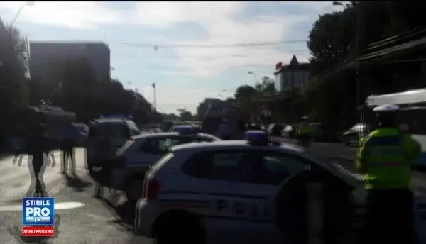 Accident violent in centrul Galatiului. Soferul vinovat a iesit singur din masina, insa apoi s-a prabusit si a murit
