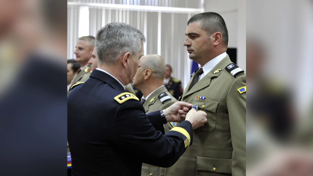 "Vesti bune" despre starea celor patru militari romani raniti in Afganistan. Mesajul postat pe Facebook de Ministrul Apararii