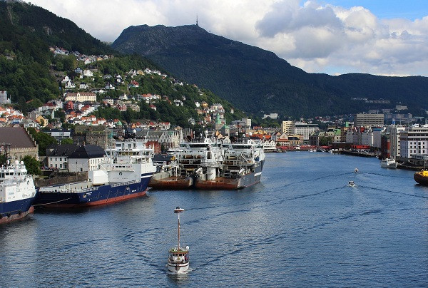 Una dintre cele mai bogate tari din Europa trece pe deficit, pentru prima data din ’90. Ce a rapus cea mai stabila economie