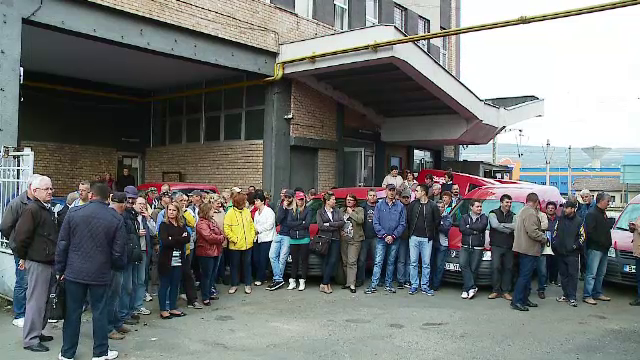 Greva spontana a angajatilor de la Posta. Salariul pe care il obtine un postas dupa 34 de ani de munca