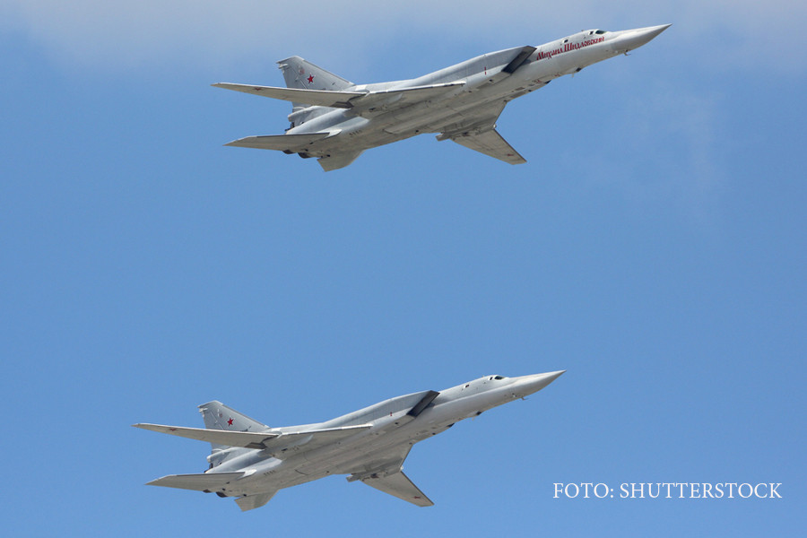 Scandal diplomatic provocat de pilotii militari rusi, care au "speriat" un zbor islandez. Kremlinul acuza o conspiratie NATO