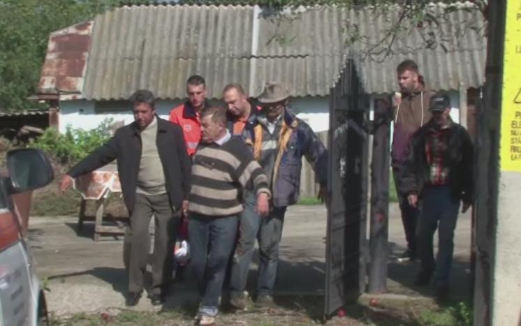 Doi soti au fost la un pas de moarte dupa ce s-au intoxicat cu monoxid de carbon de la soba. Cine i-a gasit inconstienti