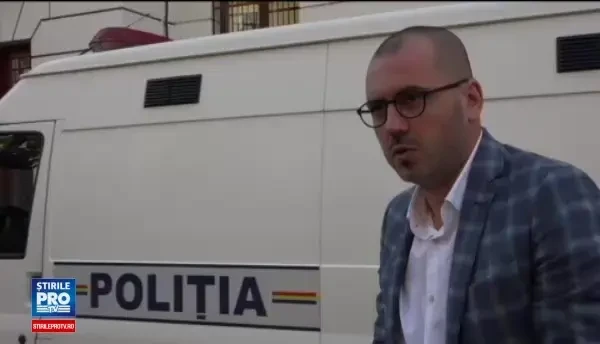 Medic ortoped din Targu Mures, retinut de procurori pentru luare de mita. I-a cerut unui pacient sa isi vanda casa