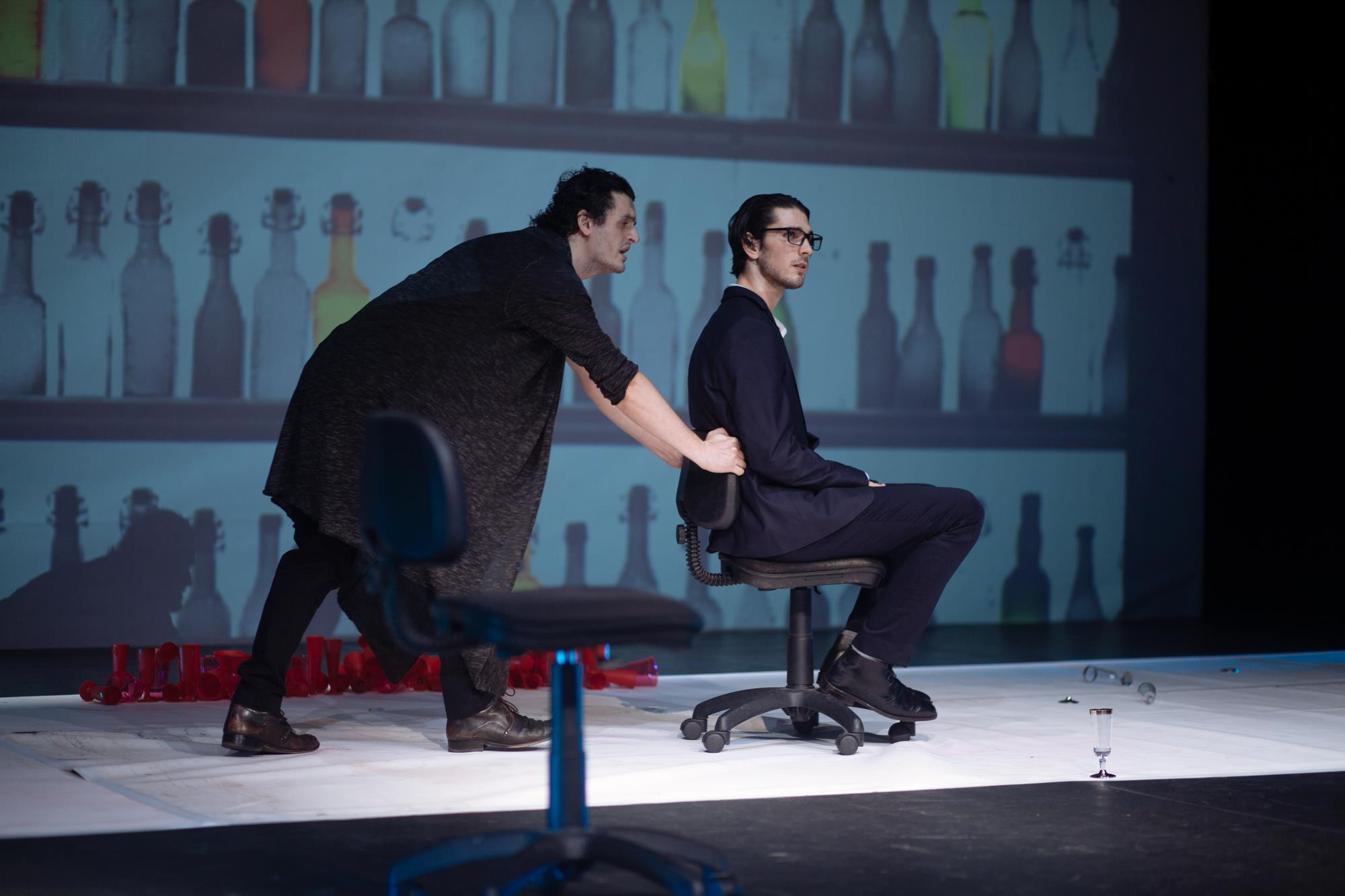 Teatru cu haz si har, in premiera la Comedy Cluj