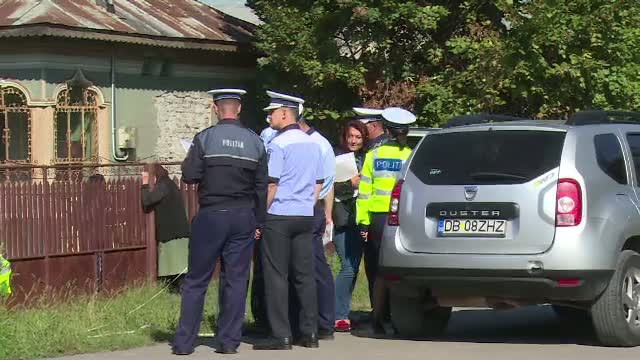 O femeie de 43 de ani a fost gasita moarta, fiind complet dezbracata, intr-un sant. Suspectul: "Regret. Imi pare rau"