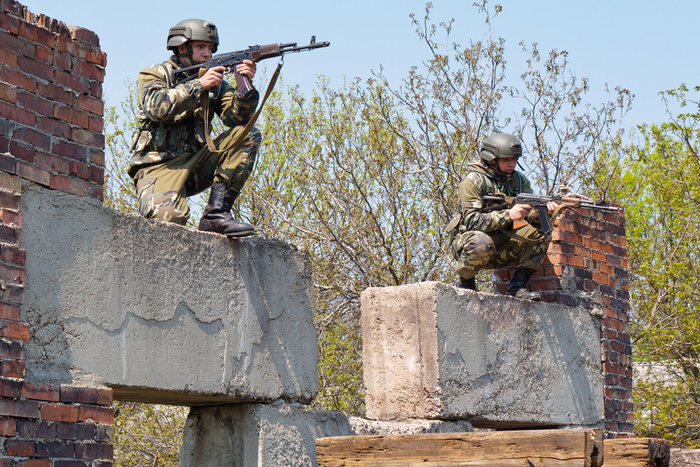 Rusii fac din nou manevre in Transnistria, alaturi de separatisti. Soldatii Tiraspolului au primit dreptul a trage in plin