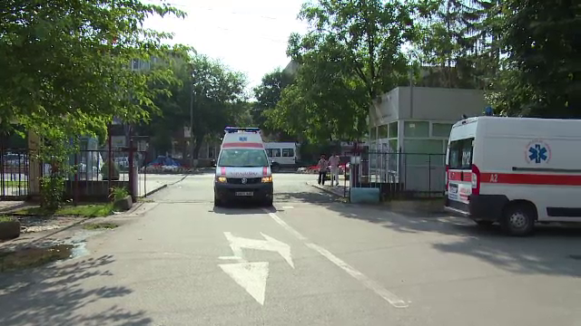 Un caine a iscat scandal pe viata si pe moarte intre doi vecini. Gestul care l-a facut pe unul din ei sa scoata cutitul