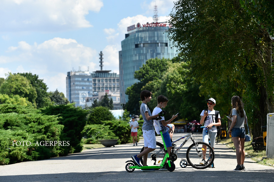 Proiectul prin care Guvernul vrea sa reinvie "Daciada". Autoritatile s-au alarmat din cauza numarului urias de obezi