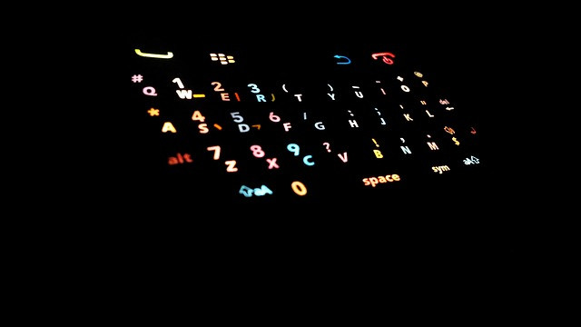 Dupa Nokia, mai dispare o legenda. Compania care a produs primele smartphone-uri a anuntat ca renunta la telefoane