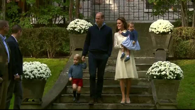 Ce i-a fascinat pe copiii lui William si Kate la o petrecere, in Canada. Animalele cu care s-au jucat cei doi