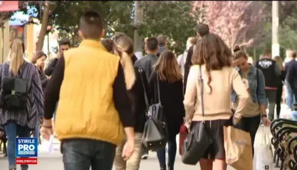 Studente din Tg. Mures, racolate intr-o secta si obligate sa ia parte la ritualuri sexuale bizare. Liderul spiritual, arestat