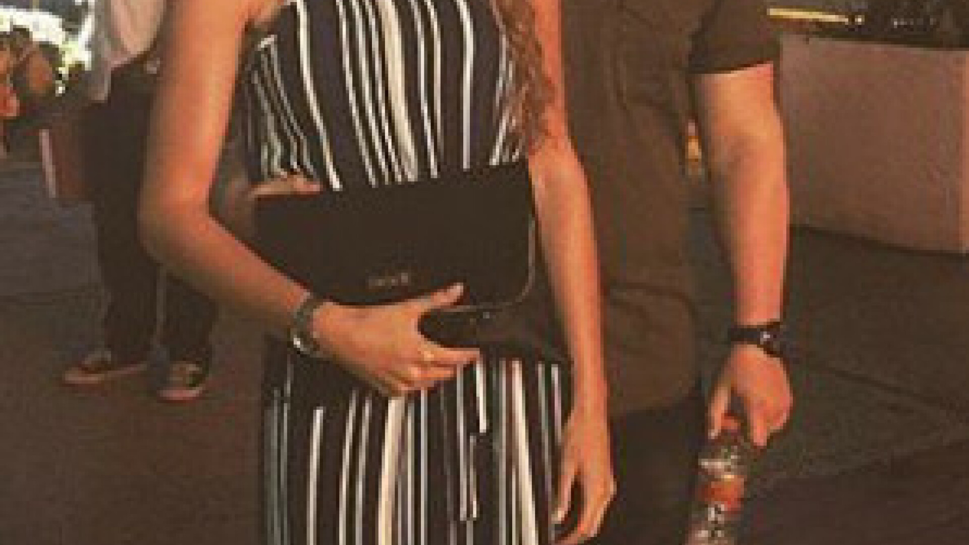 A ajuns la spital cu dureri de spate, dar s-a intors acasa cu un bebelus. Povestea incredibila a unei studente