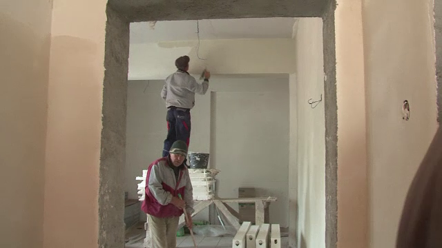 Situatie revoltatoare intr-o comuna din Romania. O sala de sport este dimineata gradinita iar seara cabinet medical