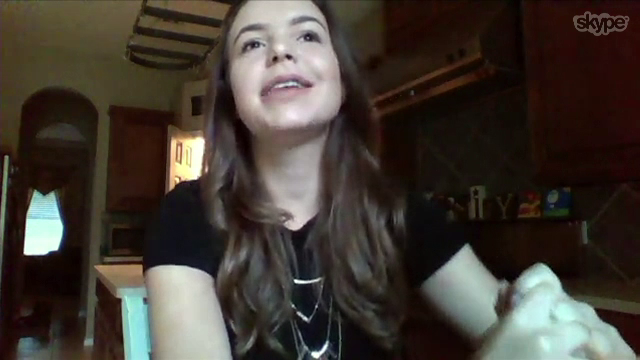 24 de adolescenti romani isi traiesc visul american. Locuiesc la familii din SUA, merg la liceu si primesc si bani de buzunar