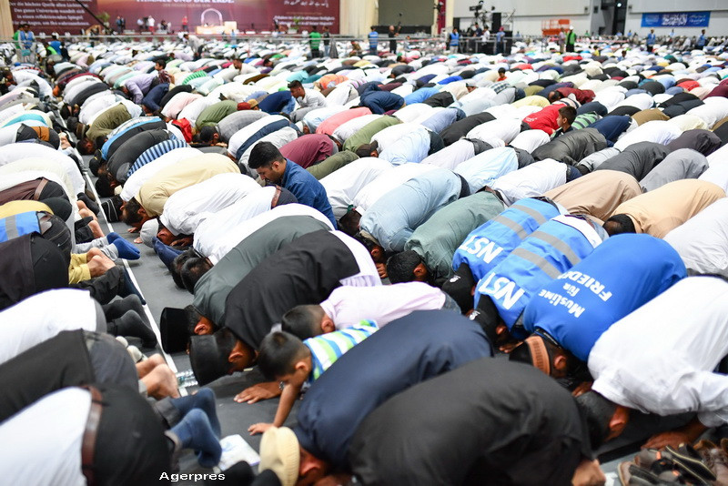 "Numarul lor tot mai mare este astazi o provocare." Ce le-a cerut ministrul de finante musulmanilor din Germania