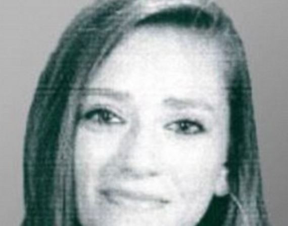 O adolescenta de 16 ani din SUA si-a aruncat bebelusul pe geam, la scurt timp dupa ce a nascut. Ce mesaj postase pe Facebook