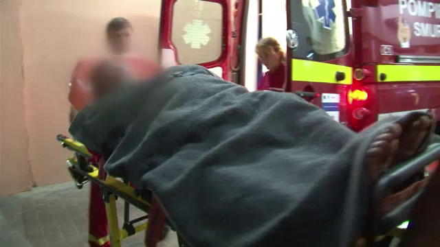 O femeie de 68 de ani sustine ca a fost violata si injunghiata de un adolescent din comuna. De ce ar fi atacat-o tanarul