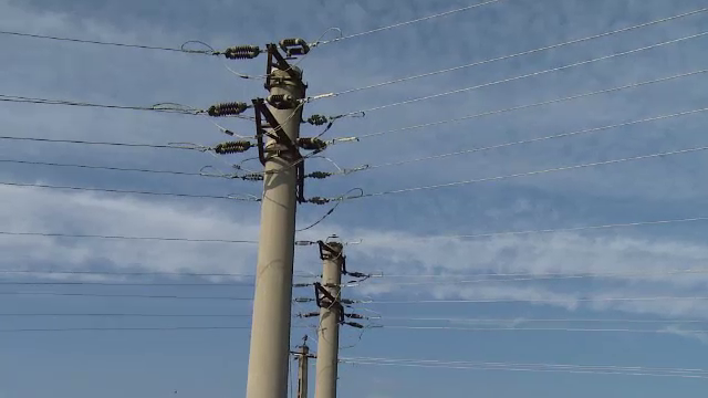 S-a electrocutat puternic in timp ce incerca sa monteze niste burlane pe casa. Barbatul de 55 de ani a intrat in coma