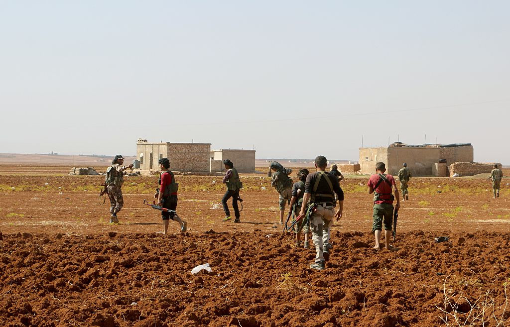 Atac decisiv pentru un oras sirian, ocupat de ISIS de 2 ani. "O batalie intre crestini si musulmani va declansa apocalipsa"