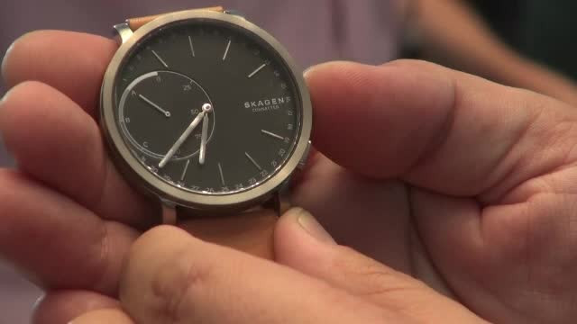 iLikeIT. Ceasurile inteligente ar putea deveni, in curand, ceva obisnuit in vietile noastre. Ce puteti face cu un smartwatch