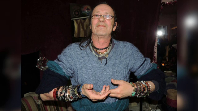 Barbatul care a format gruparea "Cercul", in care mai multe tinere au fost exploatate sexual, vrea sa fie eliberat